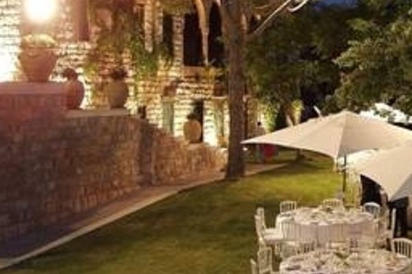 Hotel Al Bustan (Beirut)